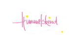 „Himmelskind“-Logo in rosa Schrift mit kleinen gelben Sternen.