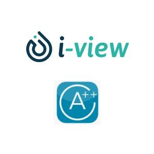 Een groene doos staat midden in een grasveld