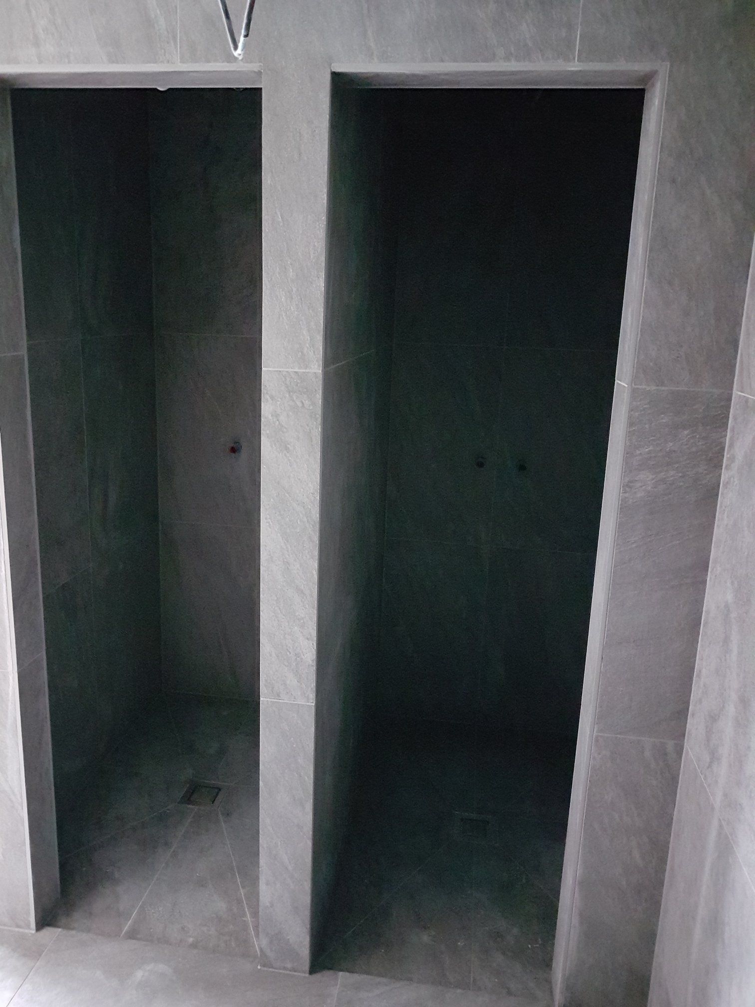 Sienų ir grindų apdailos įrengimas