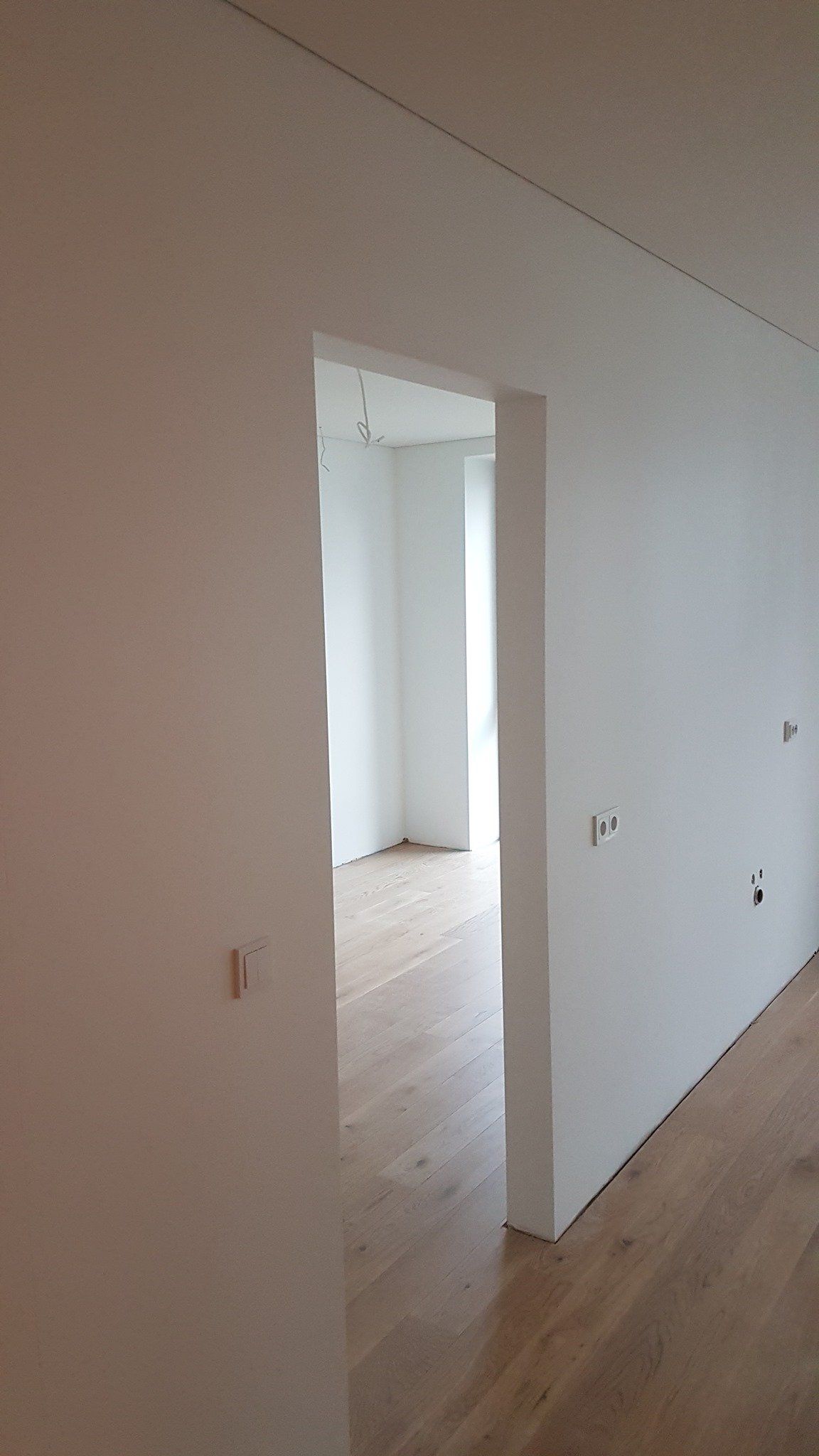 elektros instaliacijos, santechnikos ir apdailos darbai