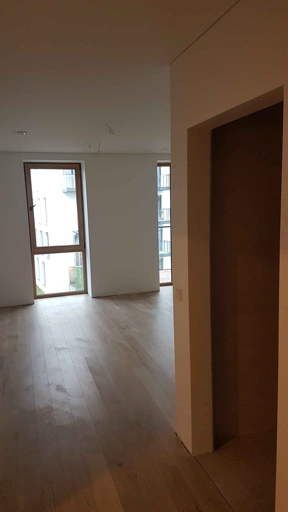 elektros instaliacijos, santechnikos ir apdailos darbai