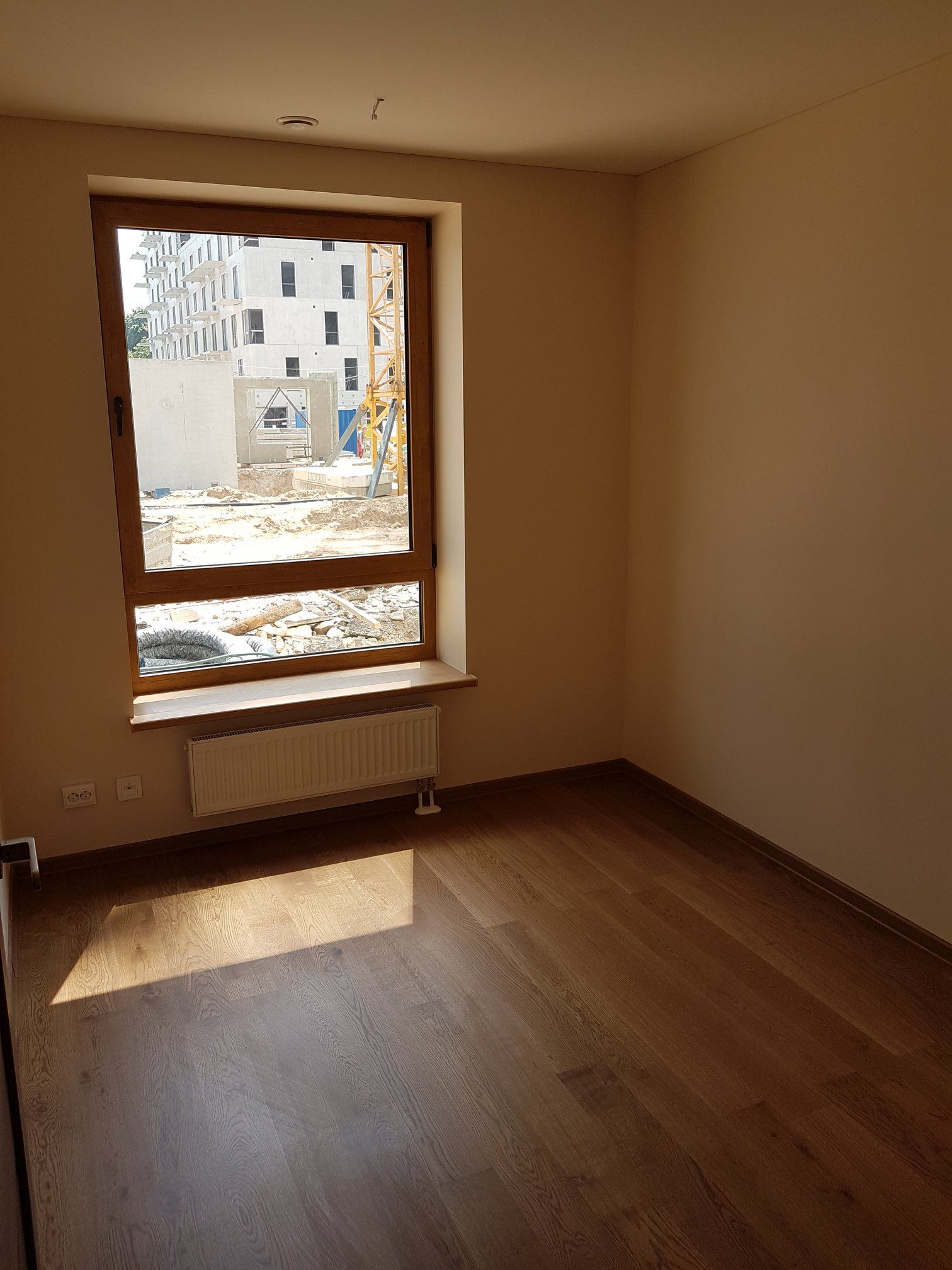 Elektros instaliacijos, santechnikos ir apdailos darbai