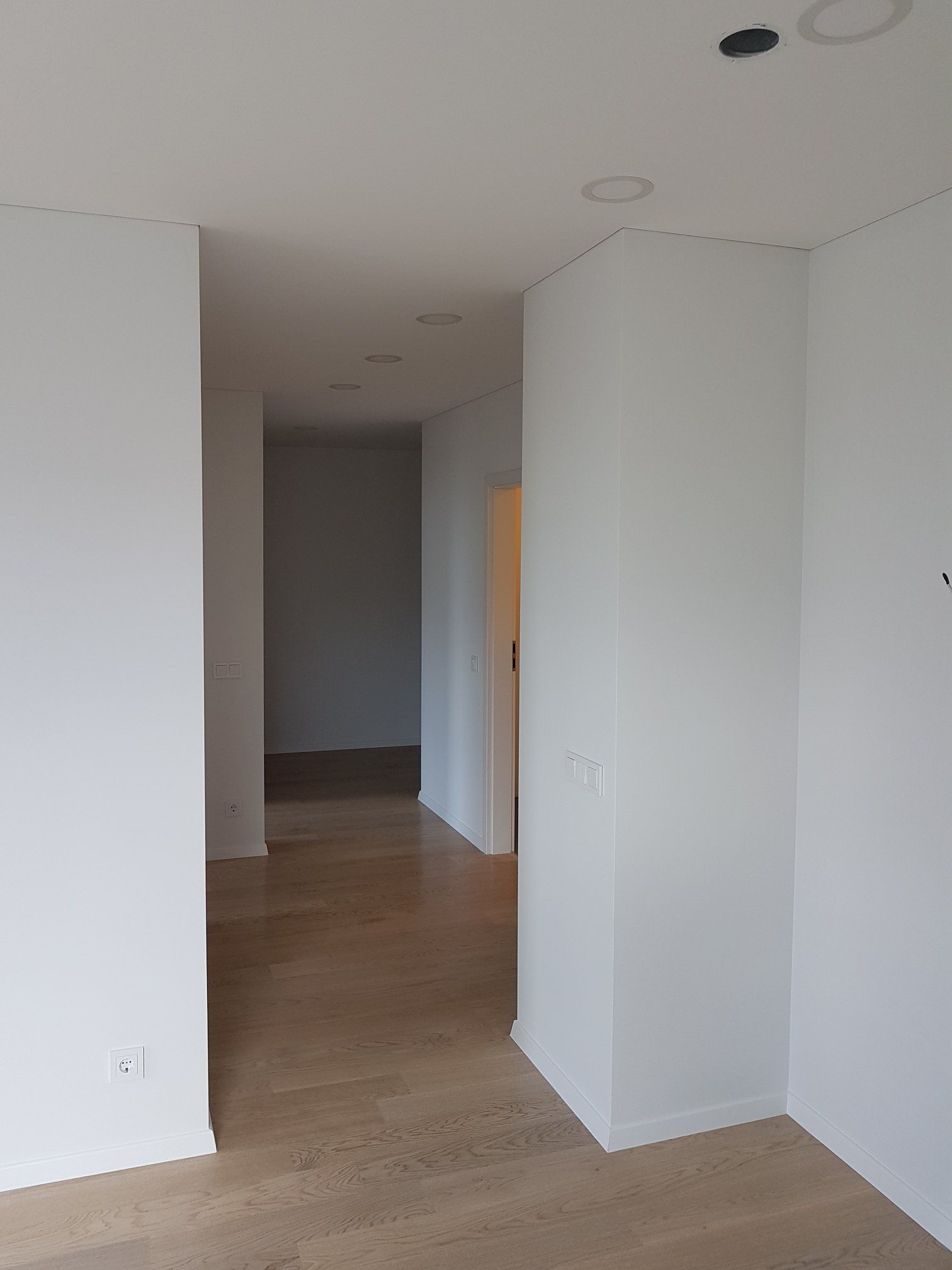 Elektros instaliacijos, santechnikos ir apdailos