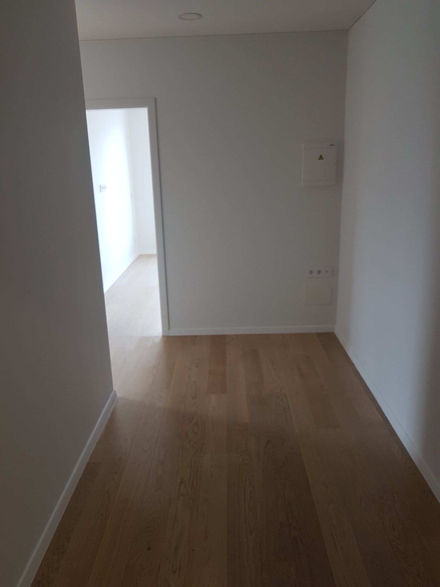 Elektros instaliacijos, santechnikos ir apdailos