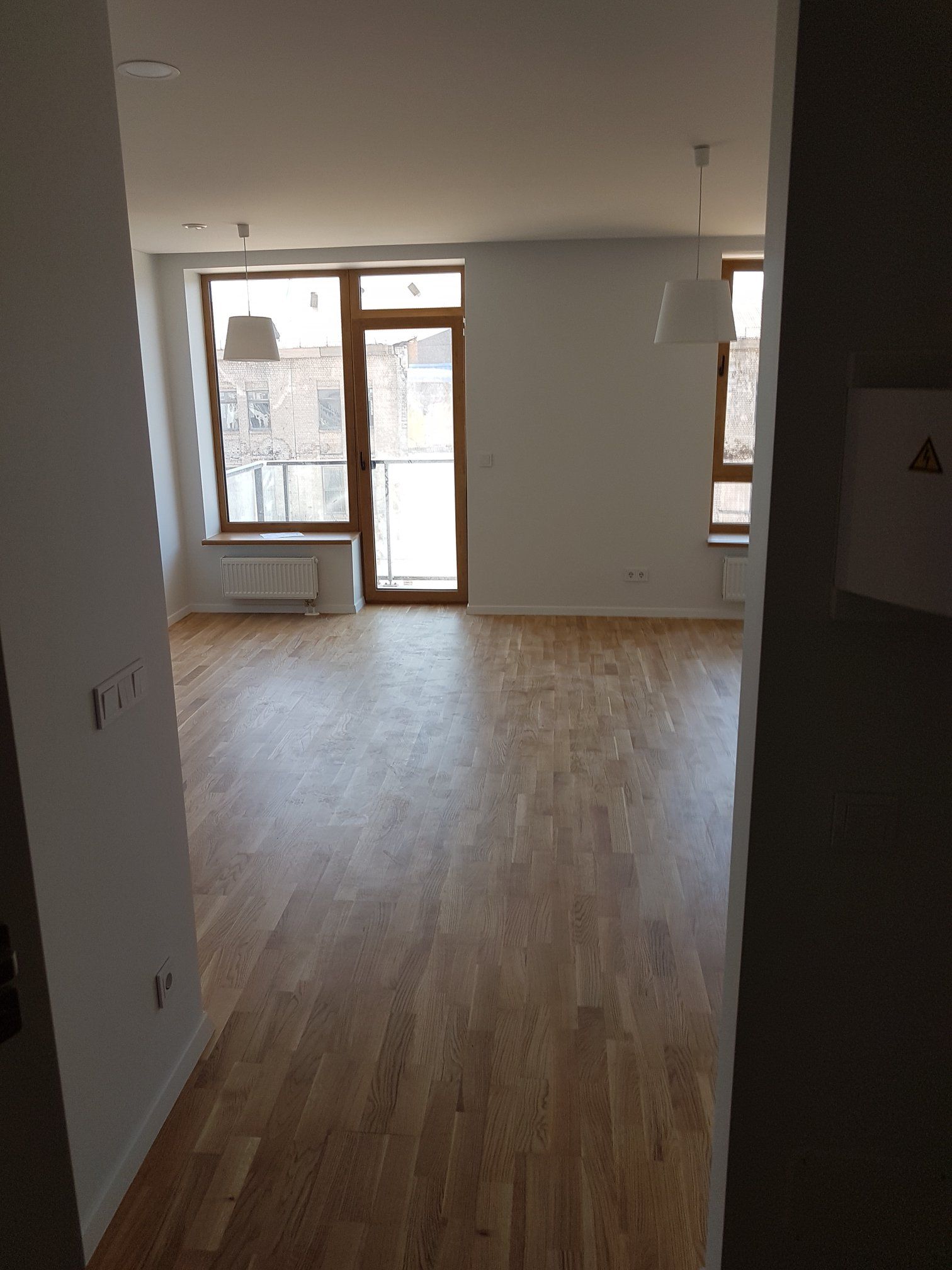 Elektros instaliacijos, santechnikos ir apdailos darba