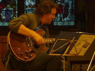 Music teacher - Cardiff - Steve Todd B.A. - Guitar lessons Guitar lessons