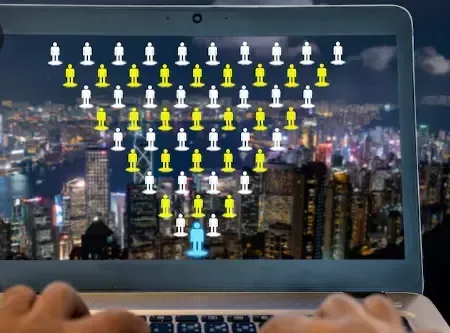 Pyramid of people on computer screen, signifying lead generation services.