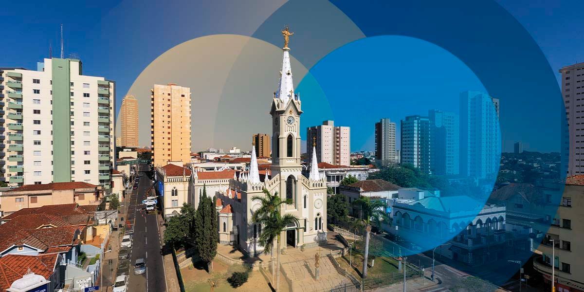 Imagem aérea da Catedral Metropolitana de Uberaba.