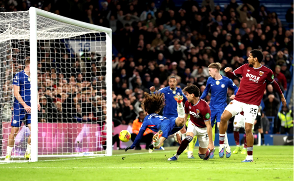 CHELSEA FC MANAGER LIAM ROSENIOR A 24 CARAT PLONKER