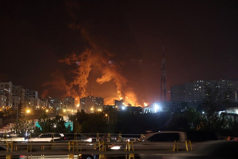 U.S. attack Iran nuclear plants after Israel and Iran attacks exchange. 