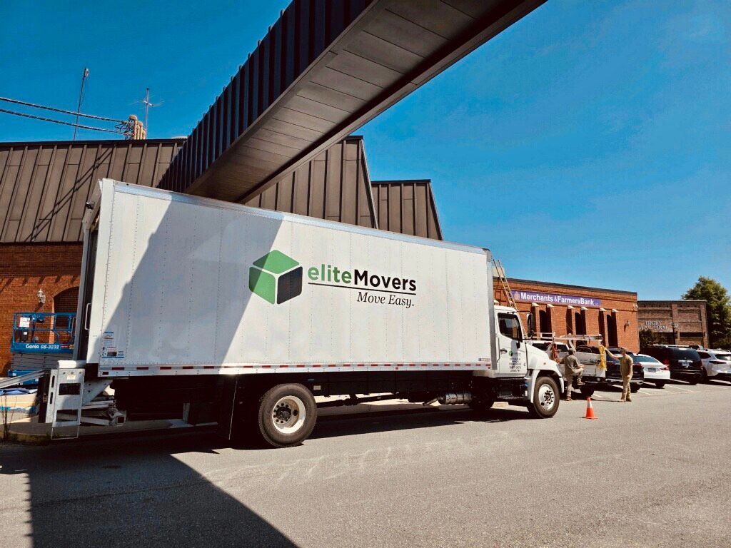 Elite Movers Fleet truck in little rock arkansas
