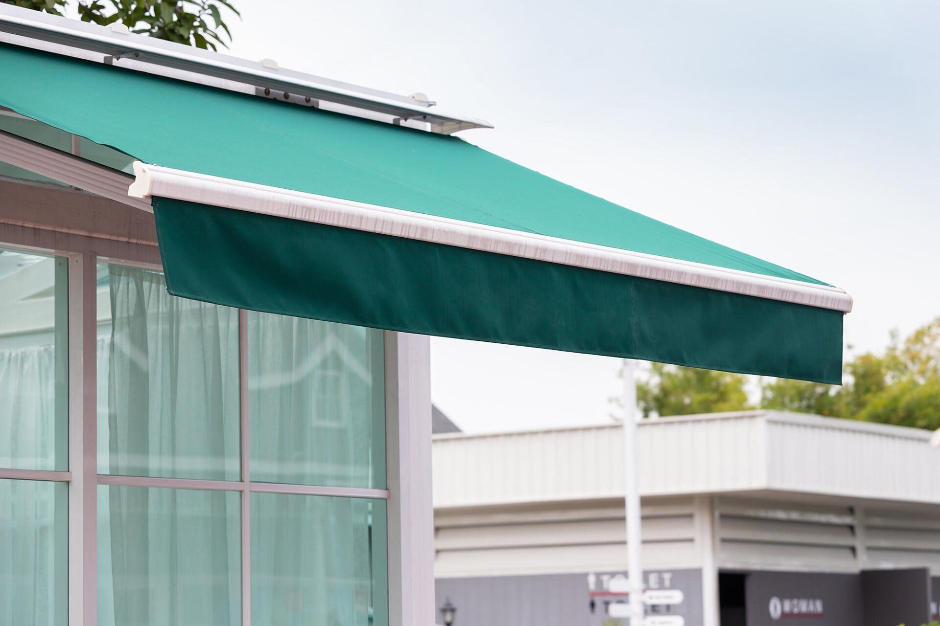 Awning Style for Business and Home