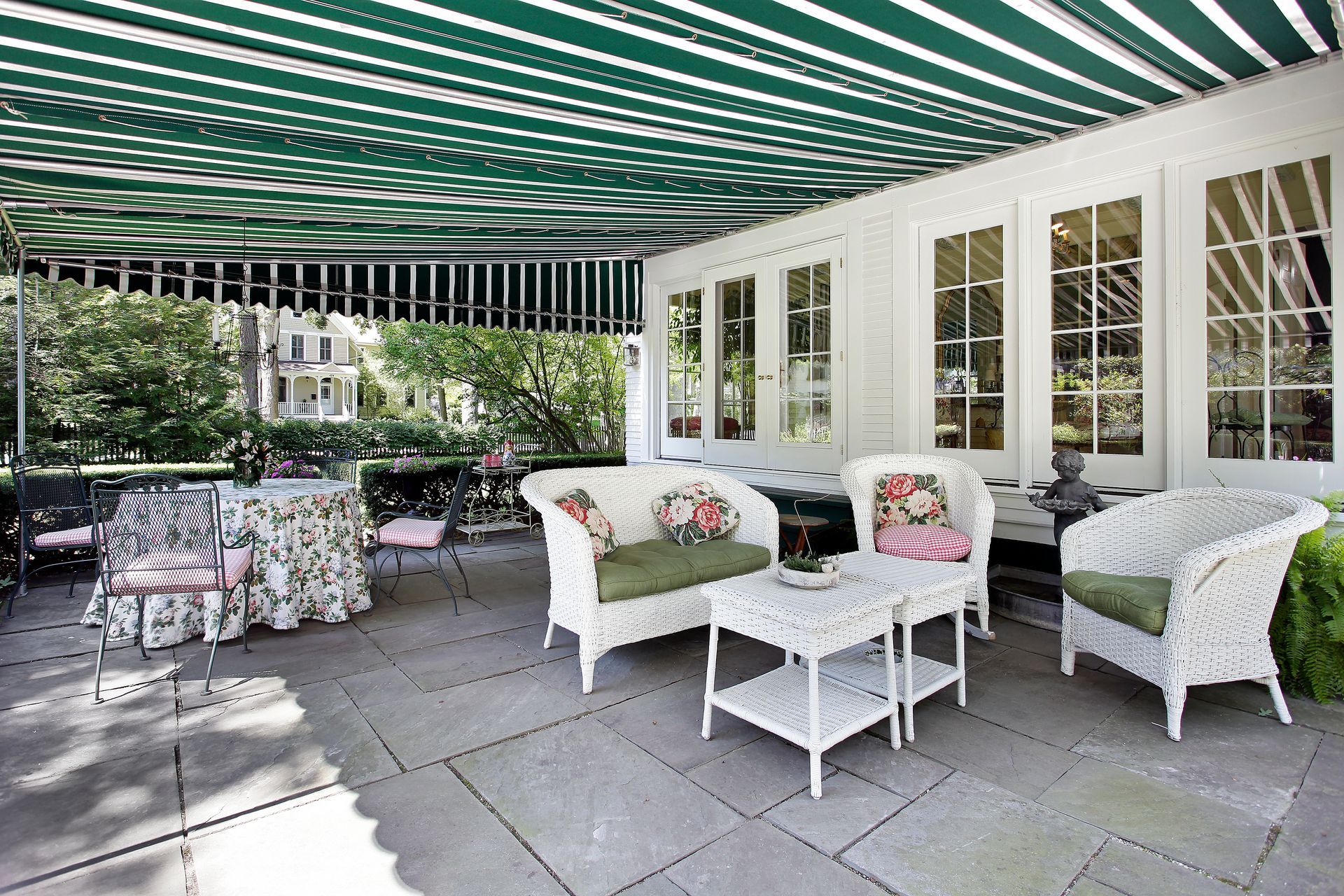 European Awnings Help You Stay Cool & Save Energy