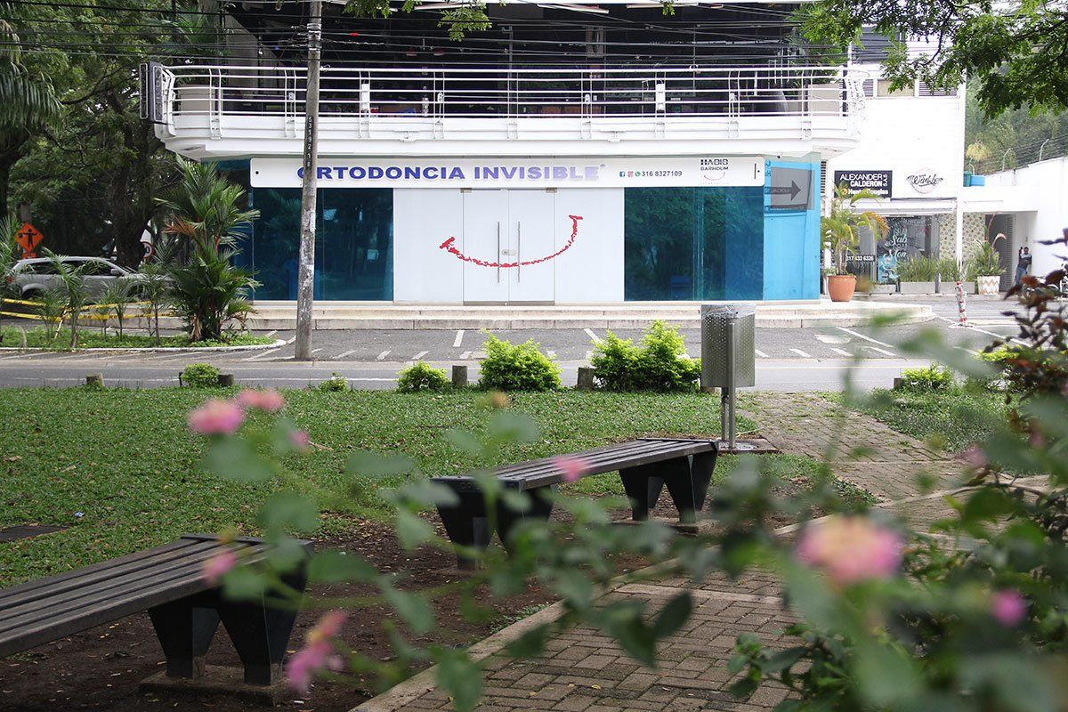Clínica de Ortodoncia Invisible, Centro Comercial El Lago en Cali