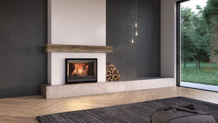 Camino con dettagli bianchi e grigi, ceppi e finestra.