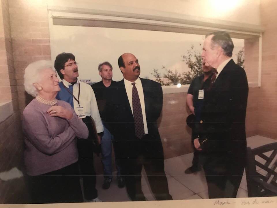 Mark McEwen with with President and First Lady George and Barbara Bush
