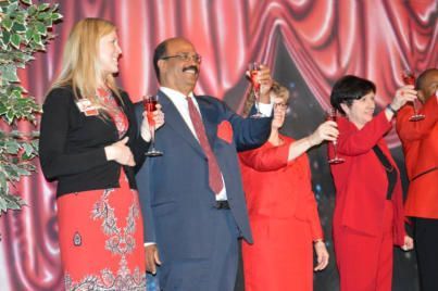 Mark McEwen keynote speaker at a heart convention