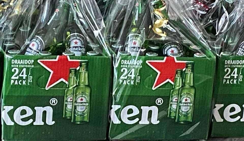 Heineken twist off  met 4 glazen