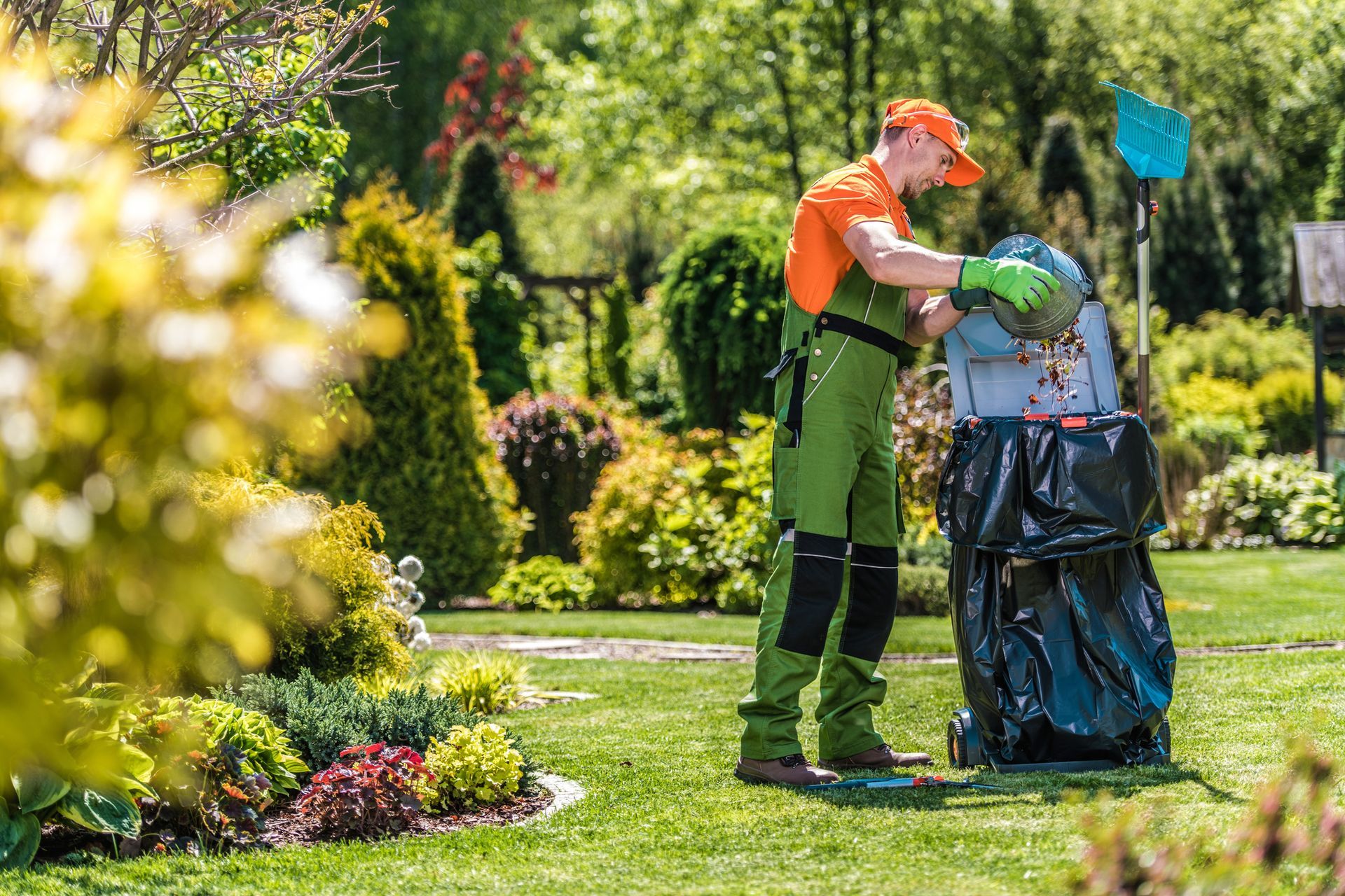 Summer Garden Maintenance – Salem County – Yurgin's Lawn Care