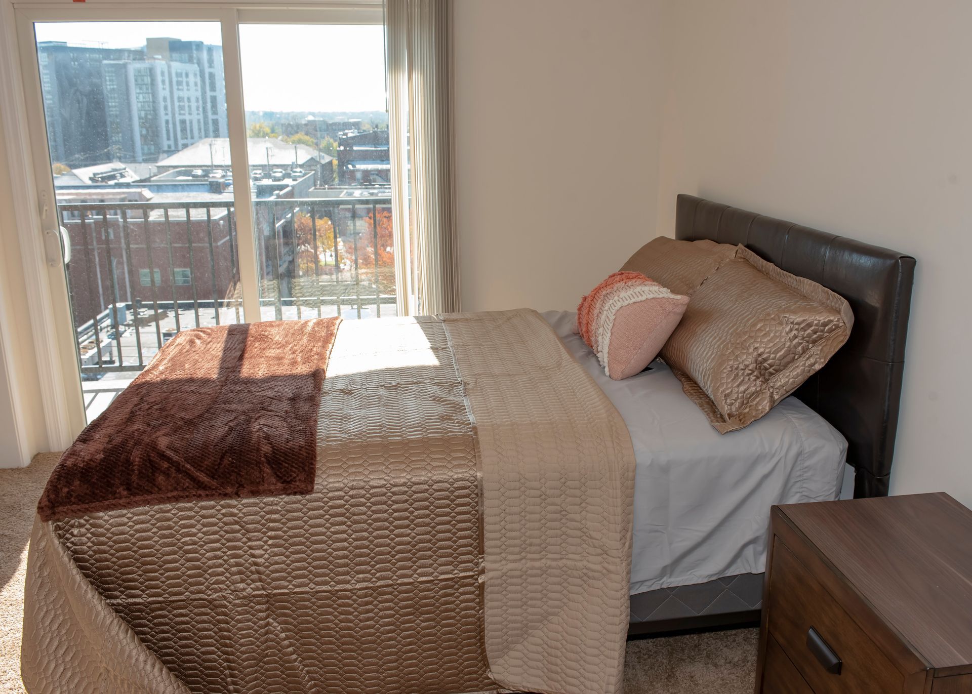 Hi Vine F unit bedroom interior