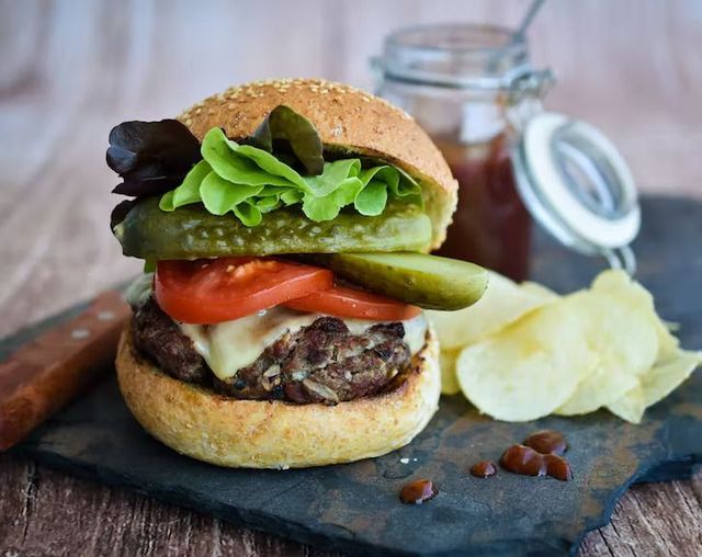 Weber's Ideal Cheeseburgers with 5 Burger Tips