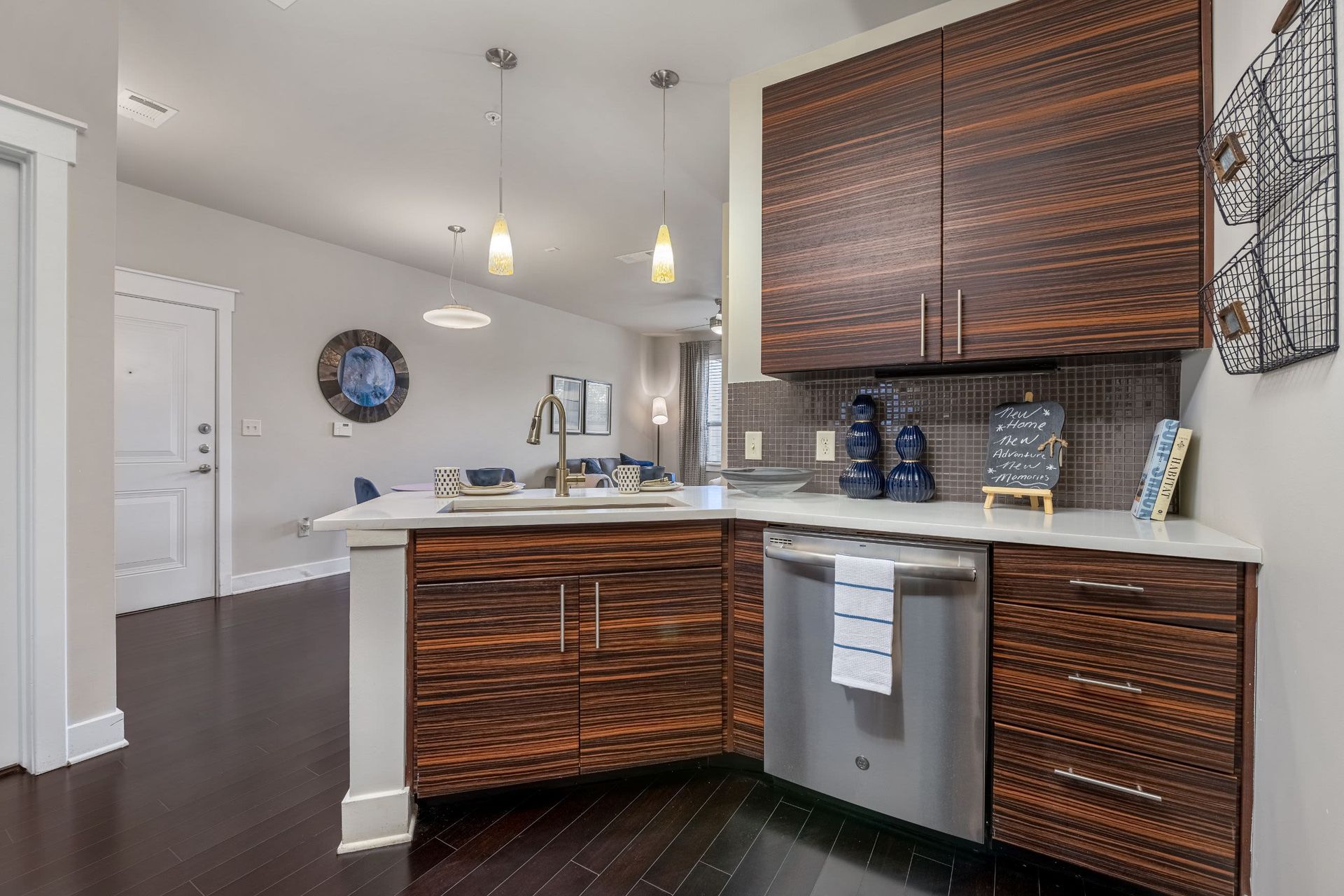 Kitchen at Marquis Cresta Bella in San Antonio, TX.