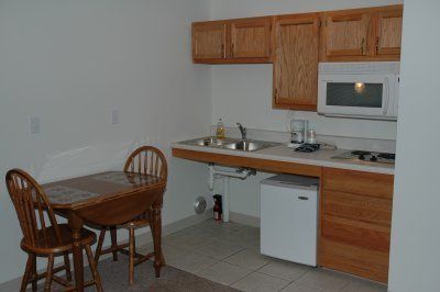 2 Suite Kitchenette