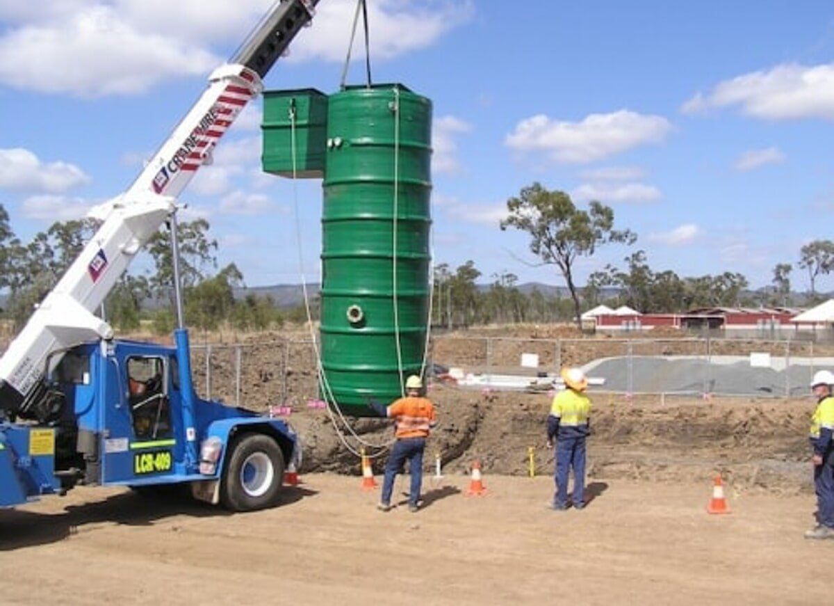 Crane Lowering Cylinder Water Tank - Water Pump Station in Bundaberg, QLD