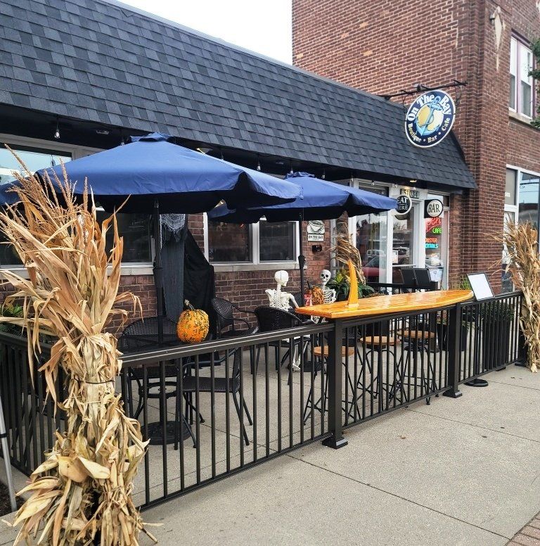 Local Brunch & Dinner Restaurant New Baltimore MI Cafe & Bar On The Bay Customs Boutique & Cafe