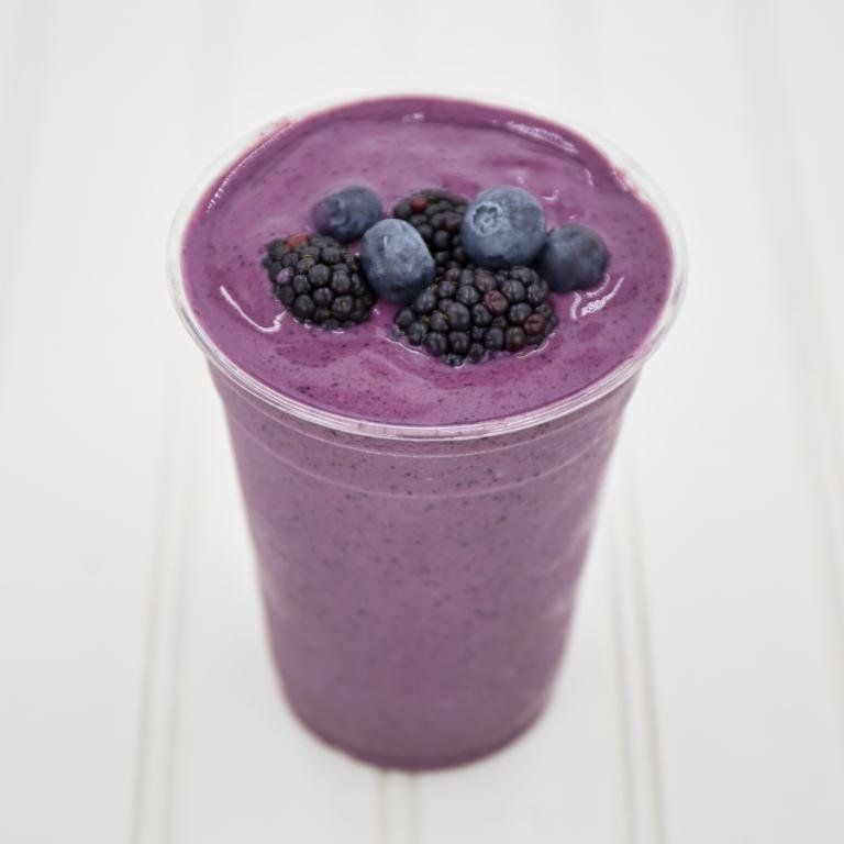 Restaurant and Tiki Bar On The Bay Cafe in New Baltimore, MI