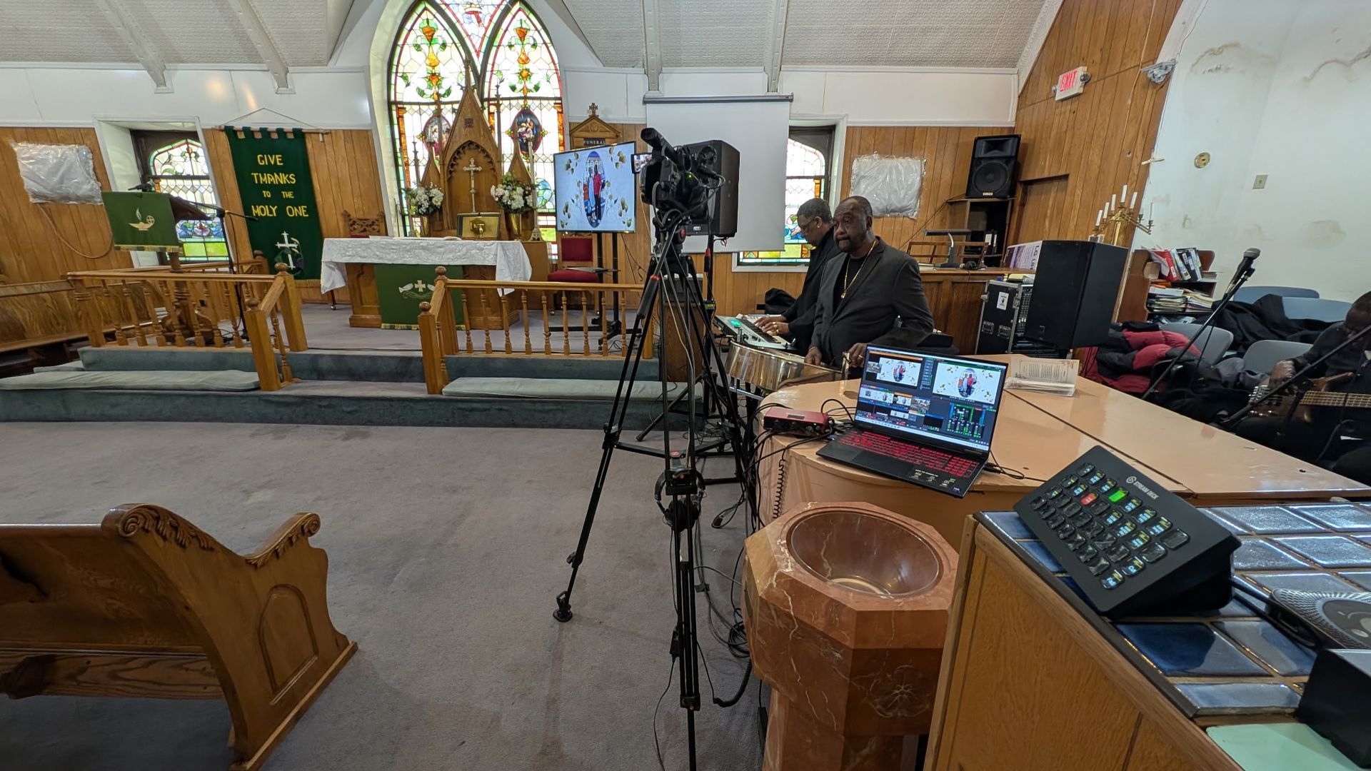 funeral streaming, memorials, live funeral