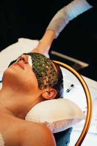 station-no-5-restoration-ritual-img