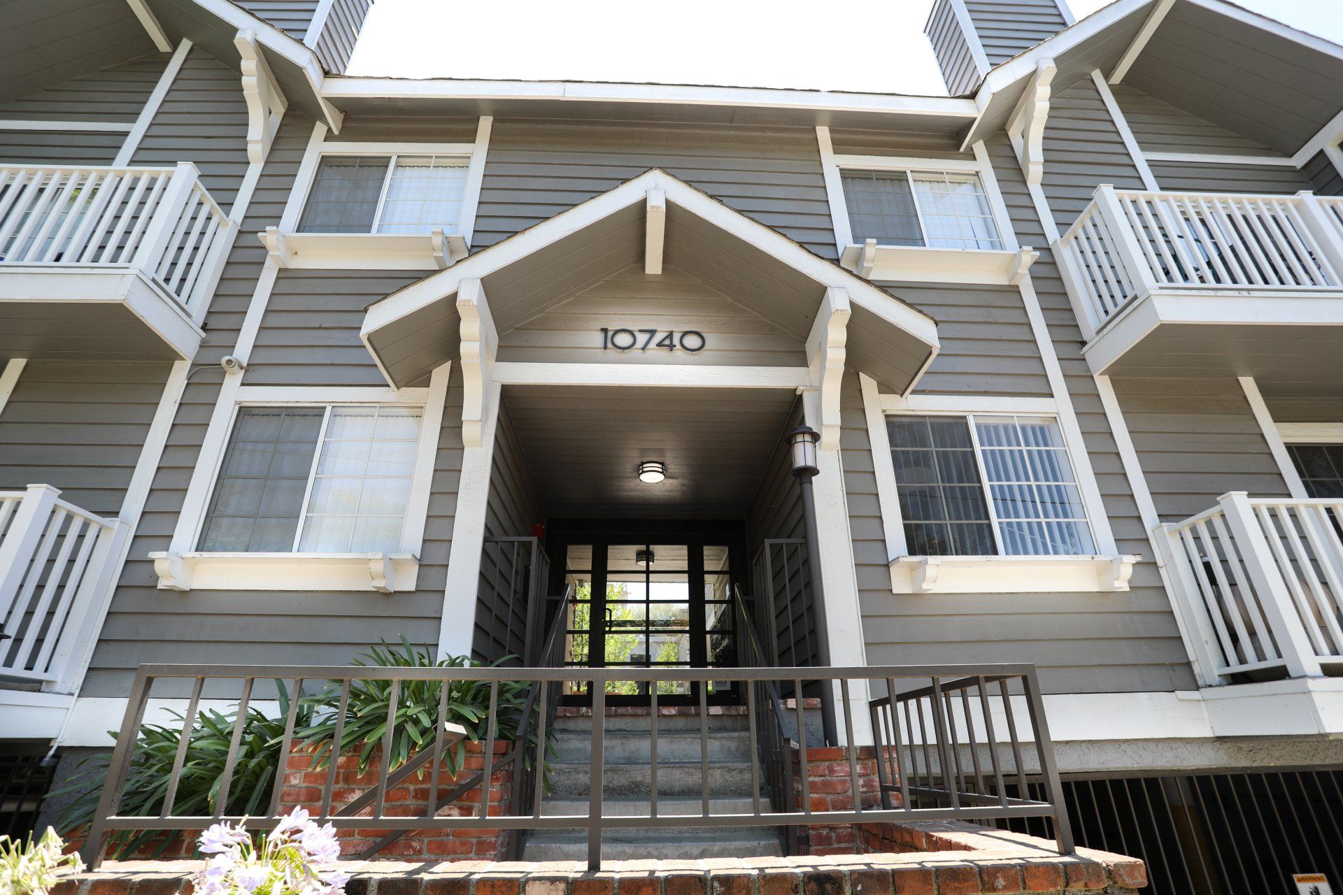 Cape Cod Garden Property Image