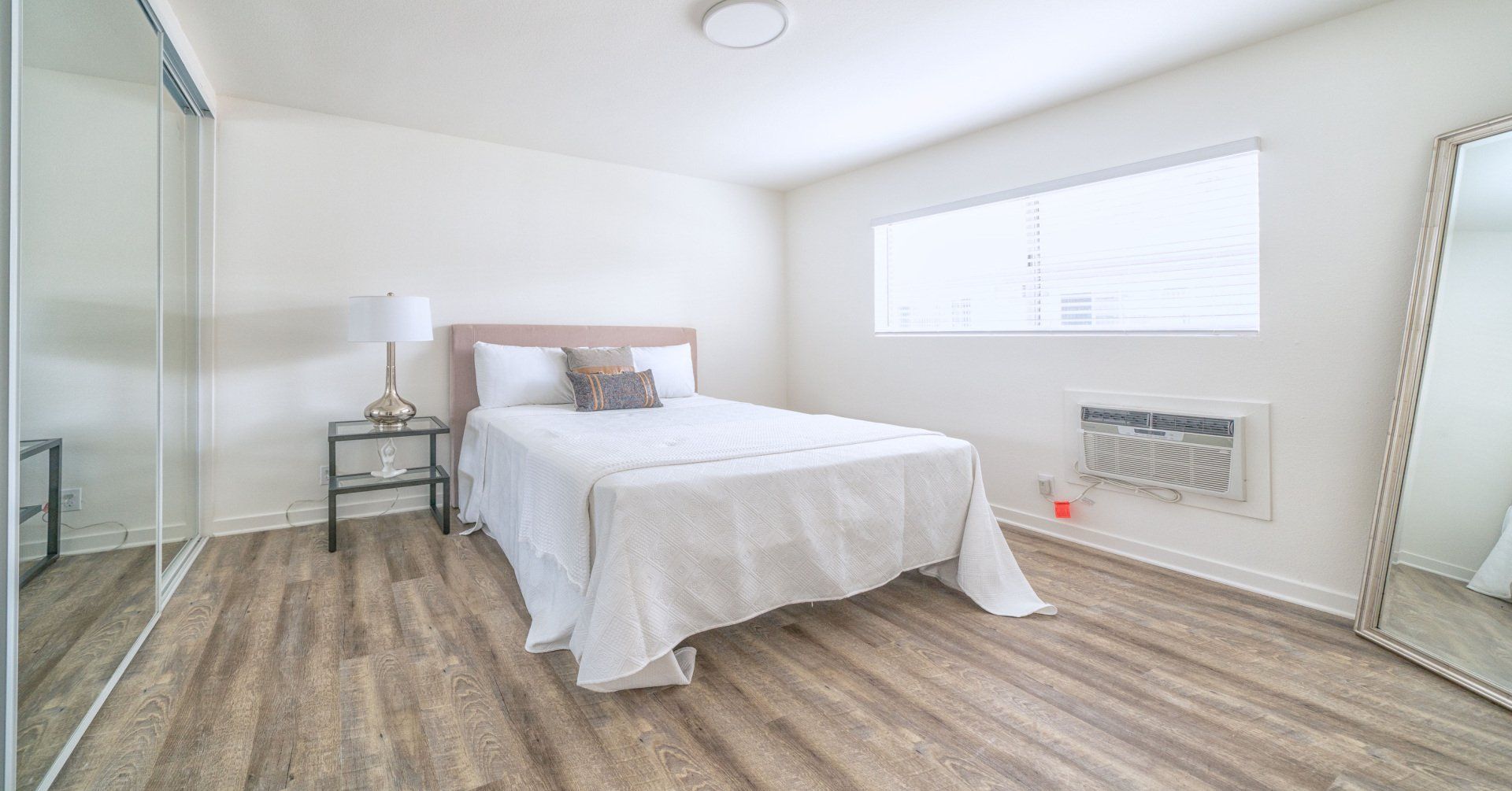 570 Los Robles Property Image