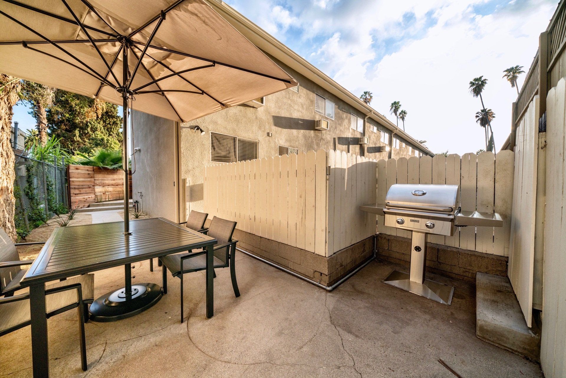 570 Los Robles Property Image