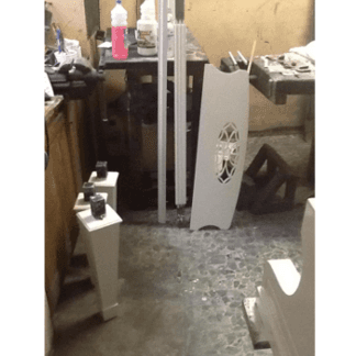 pianoforte a coda bianco smontato