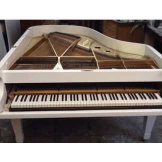 pianoforte a coda aperto