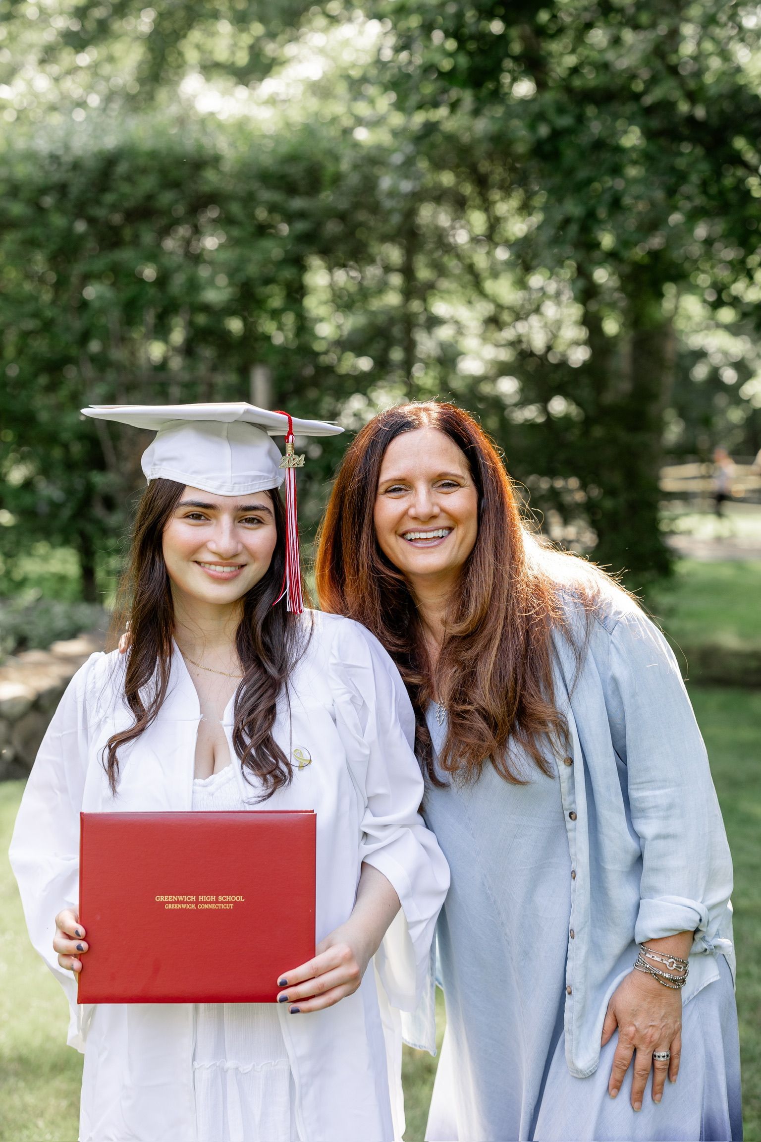 Shayna Jampole graduated from Greenwich High School and study Psychology at Lafayette College. Jampole, inspired to help others, wants to study the brain and seek to decipher it while also going on to law school. Shayna is the daughter of REALTOR-Associate® Stefanie Lacoff with Berkshire Hathaway in Greenwich.