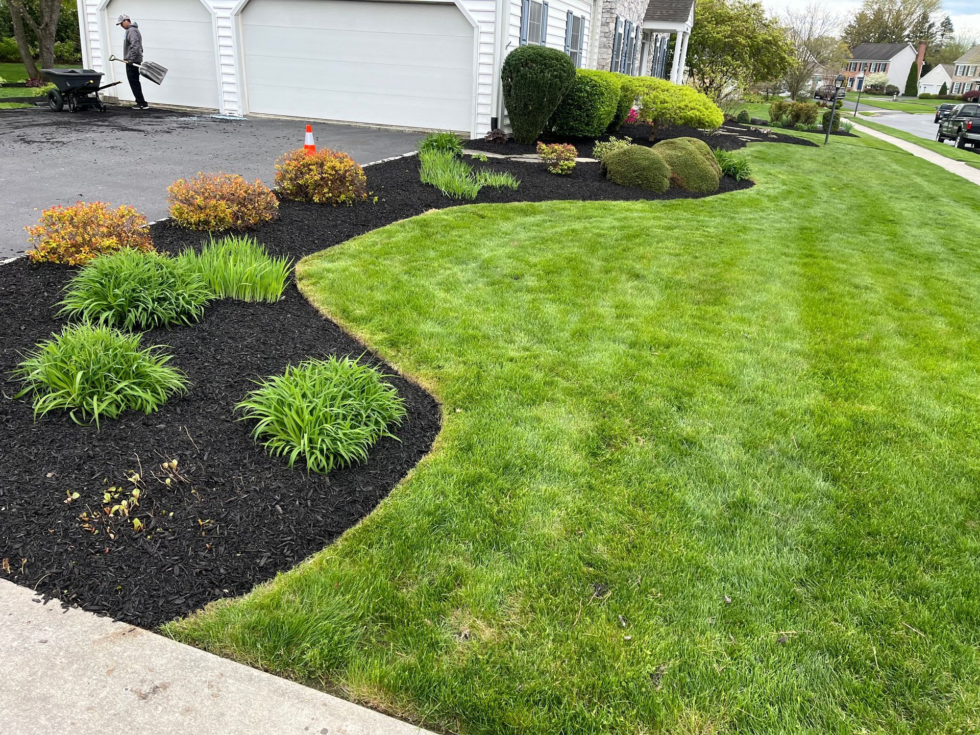 PRIMETIME Lawn Care - yard maintenance
