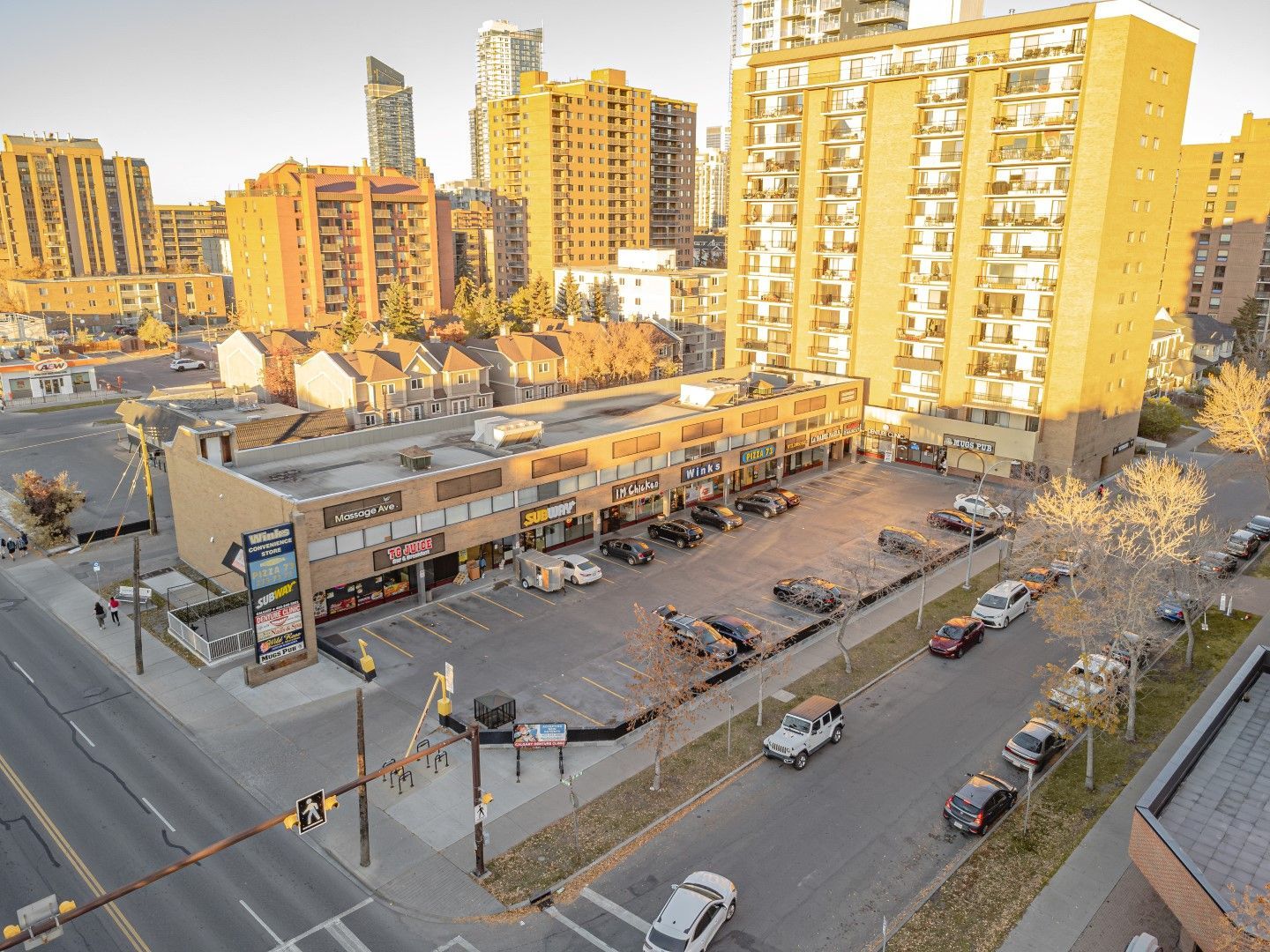 aerial of wellington square mall