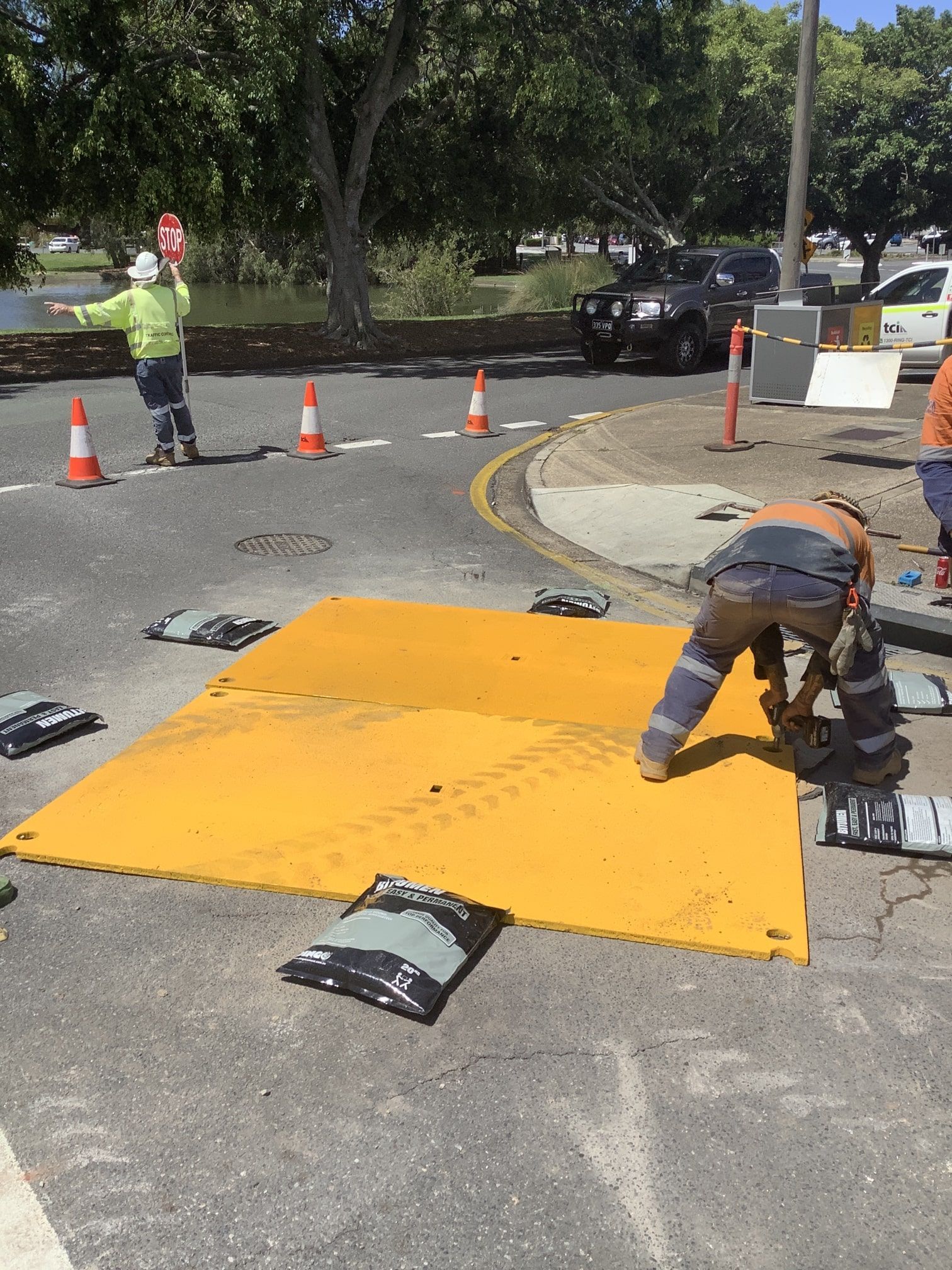 A Guide To Road Plate Hire for Covering Holes in Construction