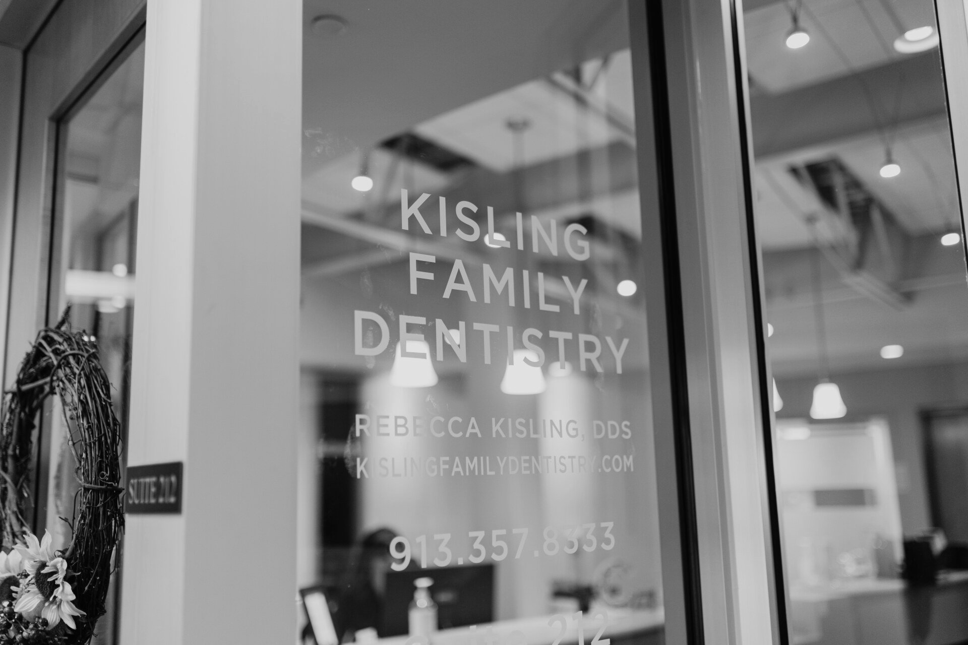 Kisling Family Dentistry Office Pics | Periodontist, Botox, clear aligners, nutrition counseling | Leawood KS 66209