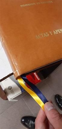 A A ENCUADERNACIÓN E IMPRENTA