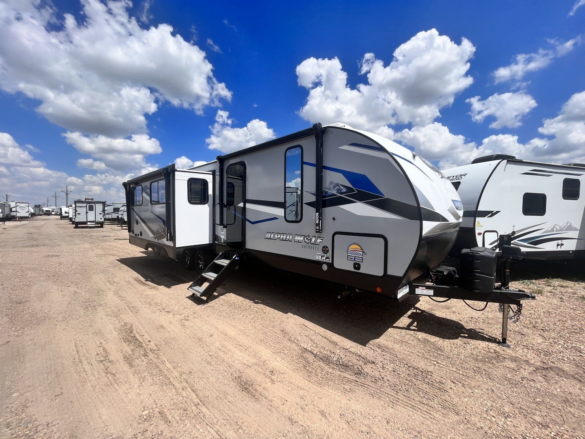 New RVs for Sale Amarillo, TX Custom RV Inc.