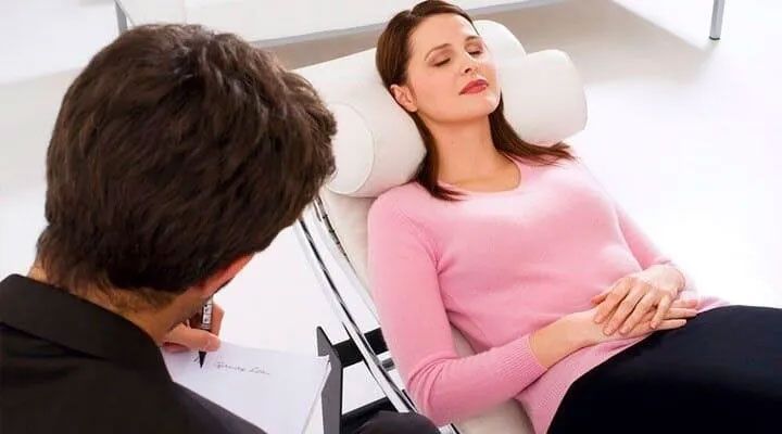 PSICÓLOGA LUCINA LEON URIBE