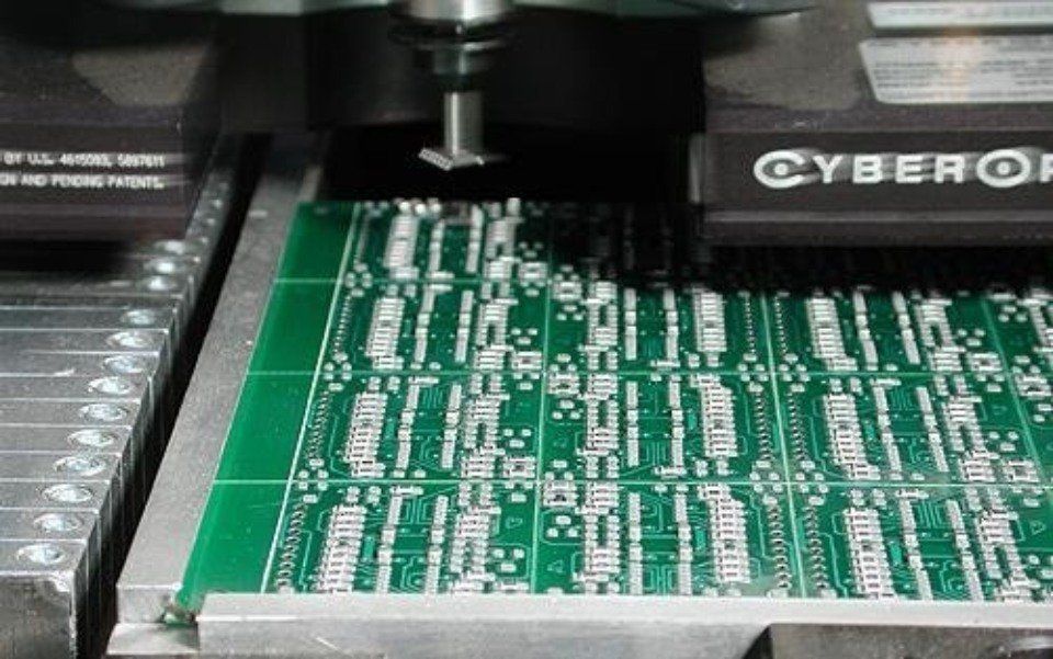 assemblaggio schede elettroniche