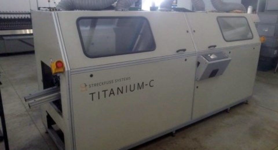 macchine per l'assemblaggio delle schede elettroniche