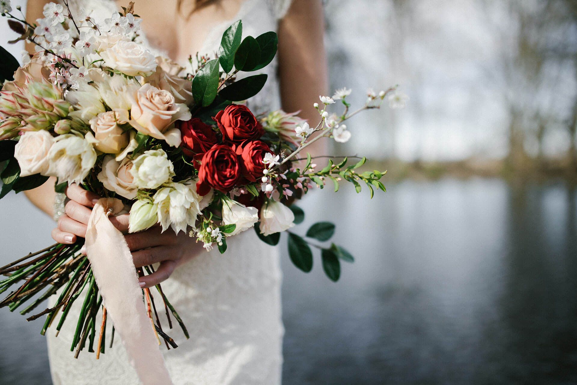 Weddings at Pipers by the Lake