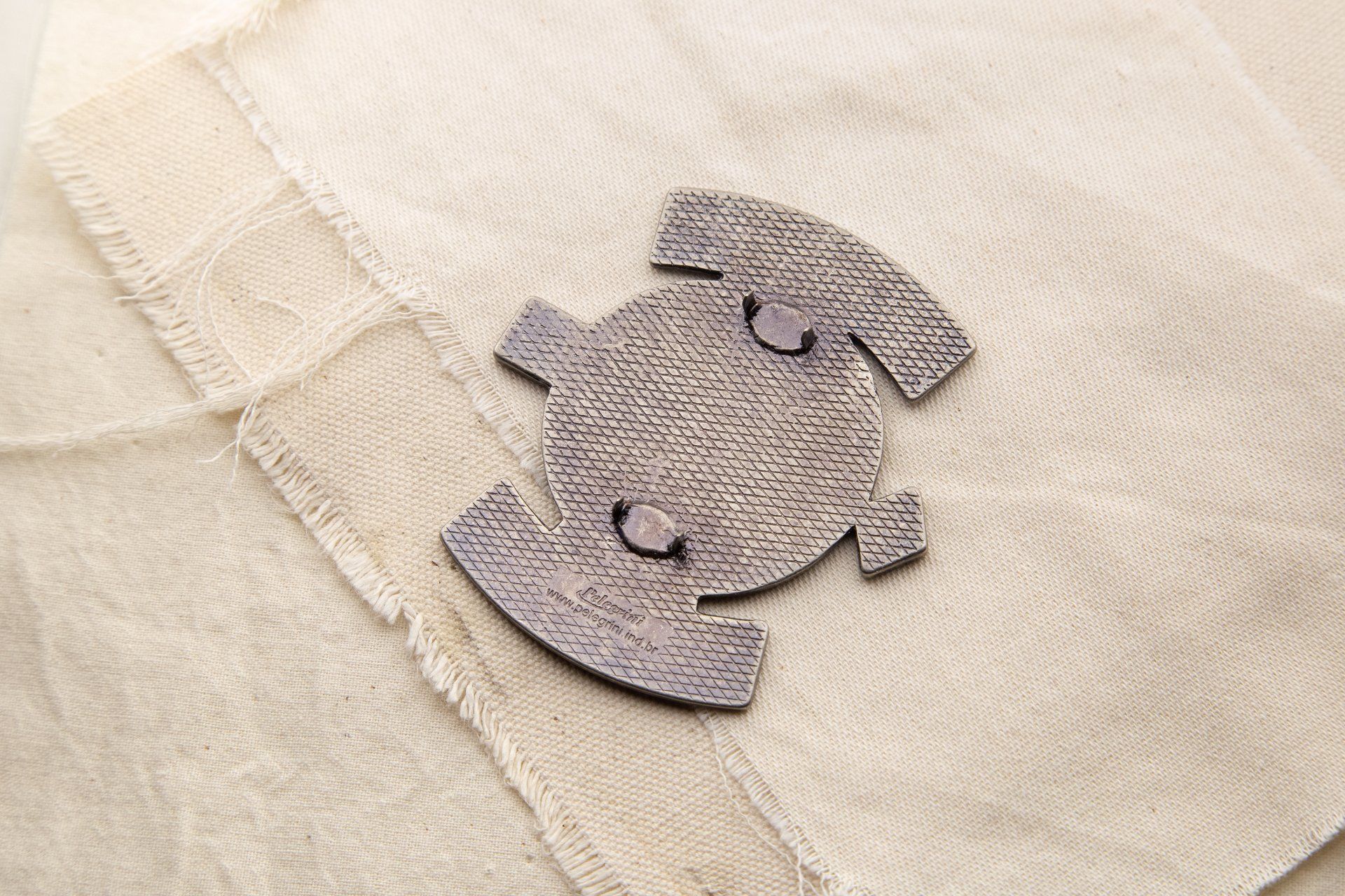 Verso aplique personalizado de metal