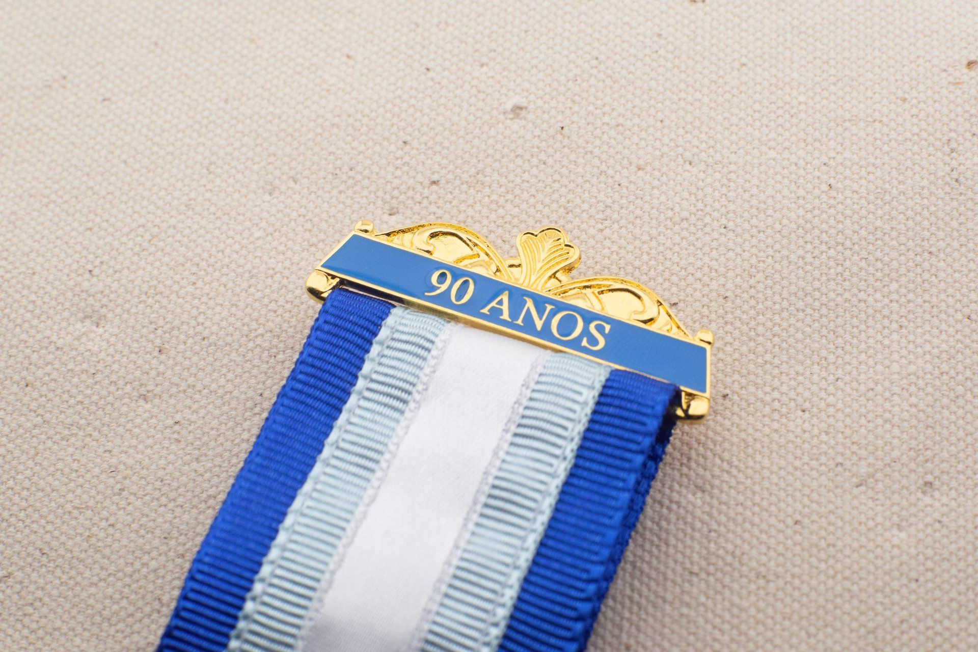 Comenda personalizado de metal